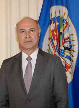 Enrique Gil, ex ministro de justicia de Colombia: ´la paz es un principio fundamental como la dignidad´