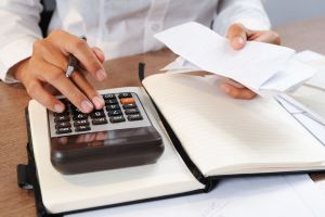 Las empresas pierden 608.000 millones de pesos al año por llevar a cabo una gestión de gastos manual